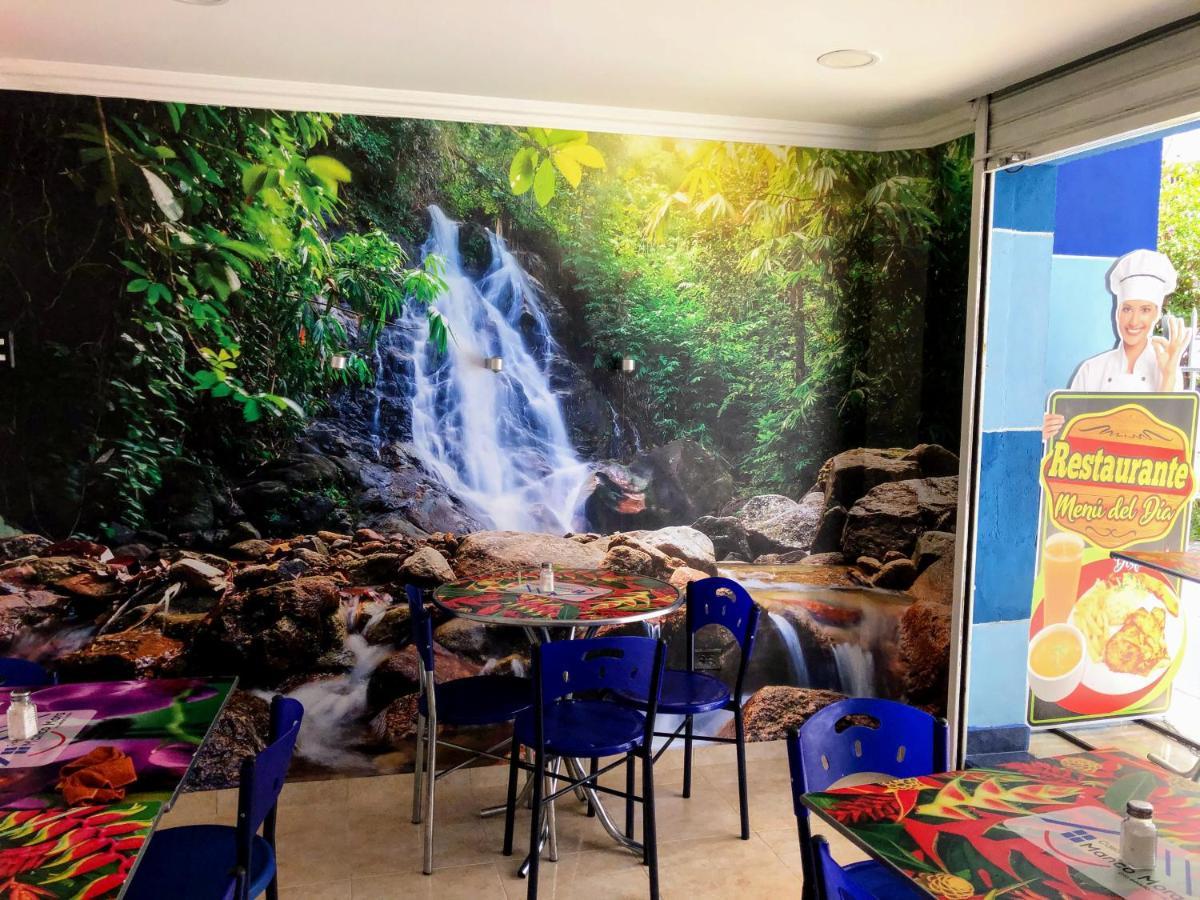 Casa Hotel Manco Mora Medellín Eksteriør billede