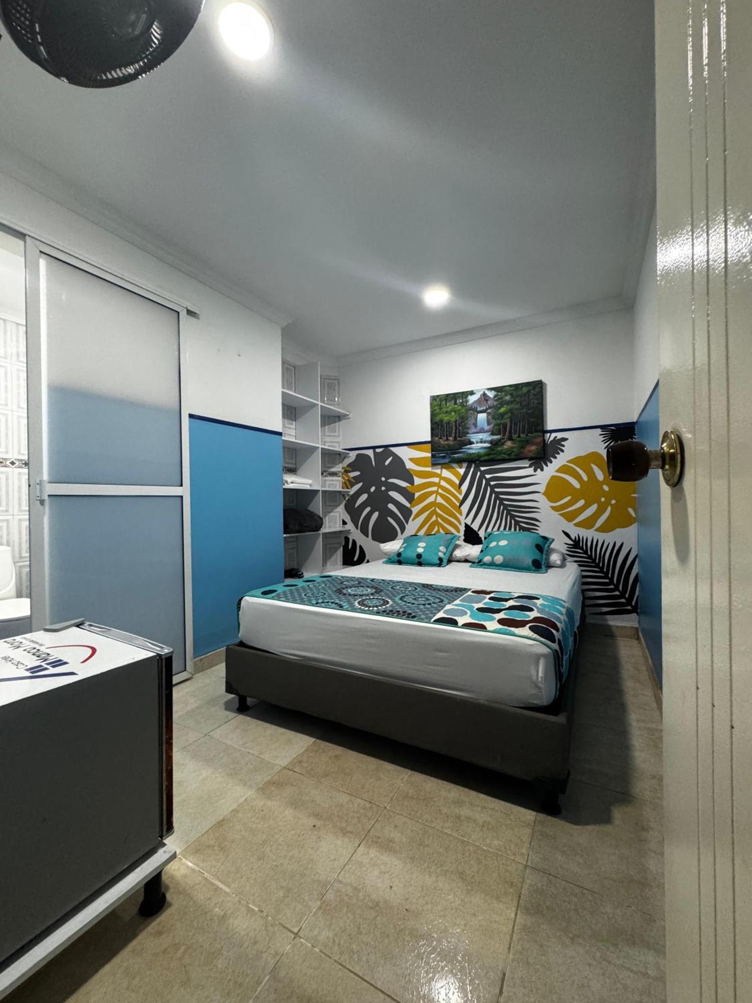 Casa Hotel Manco Mora Medellín Eksteriør billede