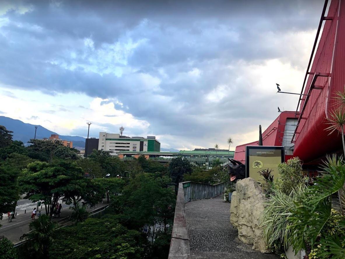 Casa Hotel Manco Mora Medellín Eksteriør billede
